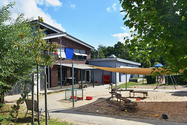 Blick vom Garten auf die Kita Frederikspark